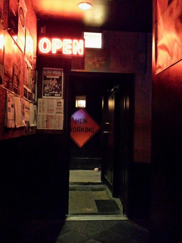 chicago gay bar with back room