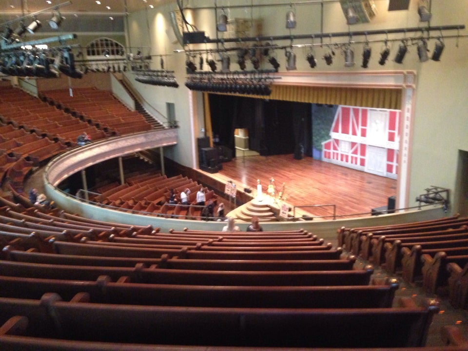 Photo of Ryman Auditorium