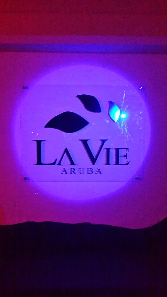 Photo of La Vie Lounge Aruba