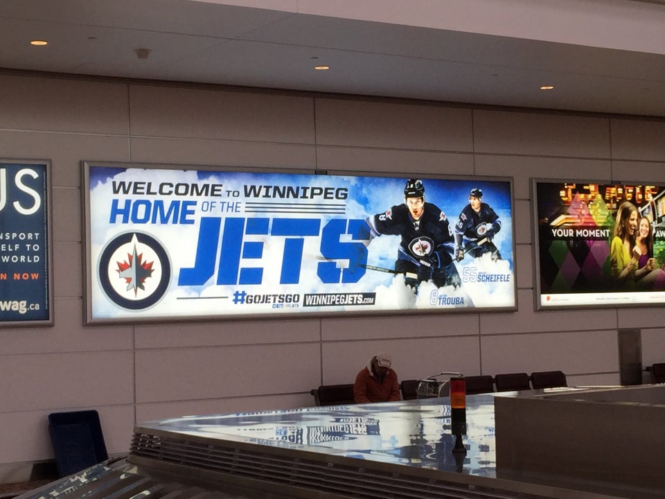 Photo of Winnipeg International Airport (YWG)