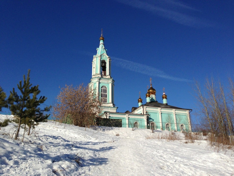 Церковь на холмах