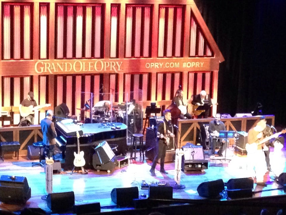 Photo of Ryman Auditorium