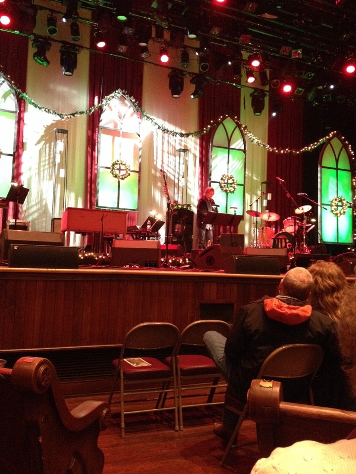 Photo of Ryman Auditorium