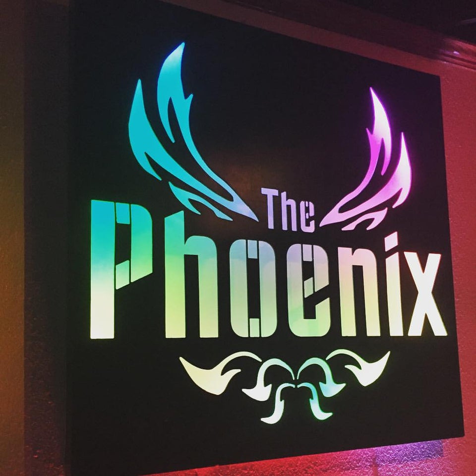 phoenix bar closing time