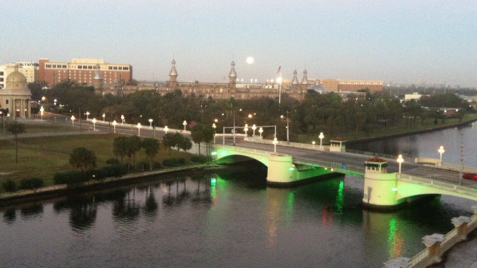 Photo of Sheraton Tampa Riverwalk Hotel