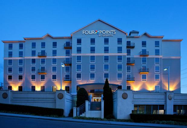 Photo of Four Points by Sheraton Knoxville Cumberland House Hotel