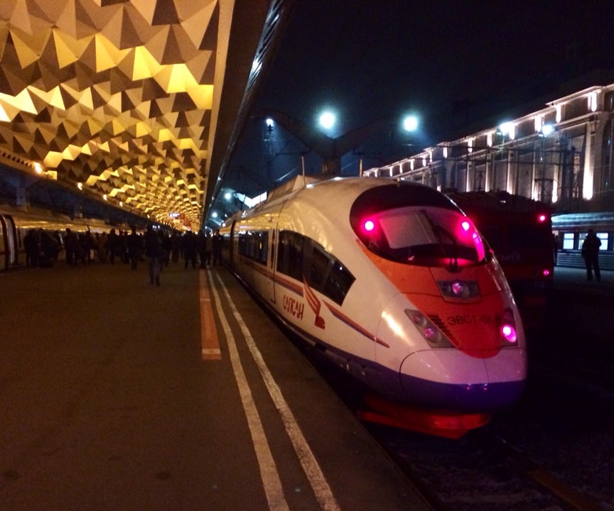 Станция санкт петербург москва. Станция Санкт-Петербург-товарный-Московский. Санкт-Петербург-товарный-Московский. Катание на Сапсане.